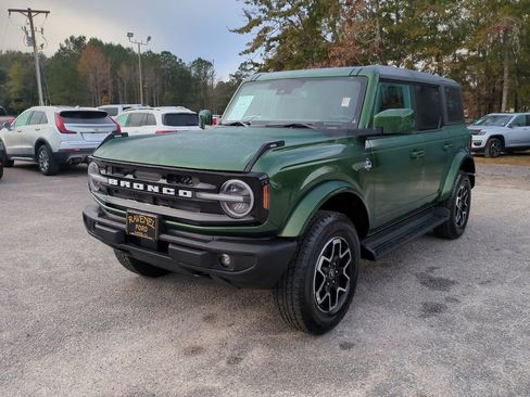Used 2025 Ford Bronco Outer Banks image 8