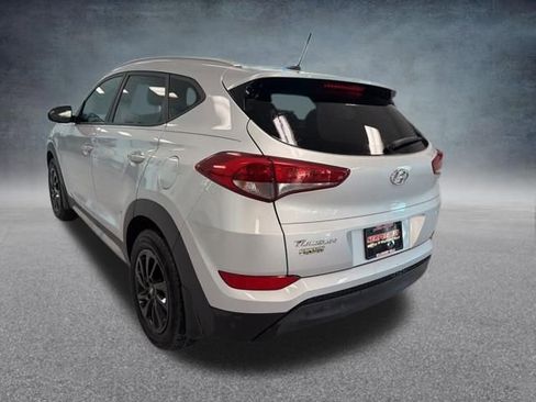 Used 2017 Hyundai Tucson SE AWD/4WD image 10