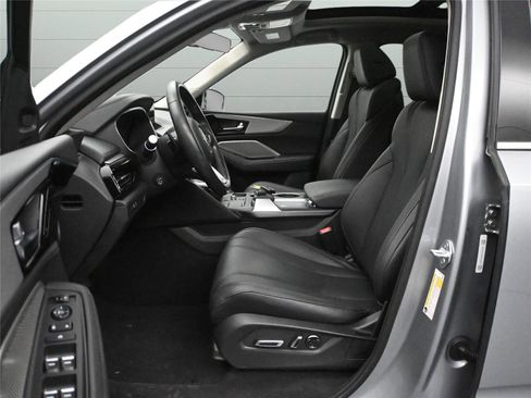 Certified 2023 Acura MDX SH-AWD image 9