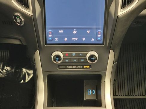 Certified 2024 Ford Edge SEL w/ Convenience Package AWD/4WD image 23