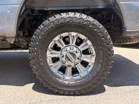 Used 2019 Ford F350 XLT w/ XLT Premium Package AWD/4WD image 9