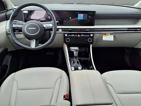 New 2025 Hyundai Tucson SEL image 16