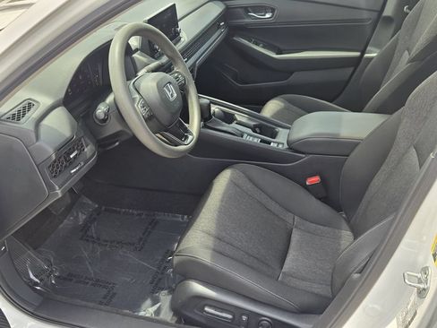 Certified 2023 Honda Accord EX image 10
