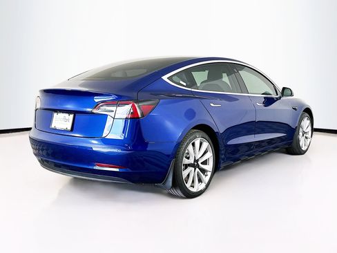 Used 2020 Tesla Model 3 Standard Range Plus image 9