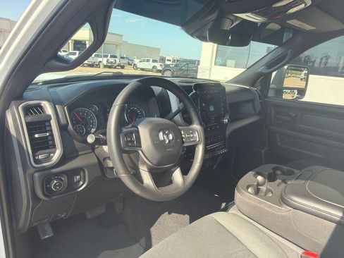Used 2025 RAM 2500 Tradesman AWD/4WD image 9