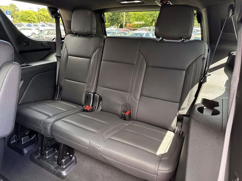 Used 2023 Chevrolet Tahoe LT w/ Luxury Package AWD/4WD image 14