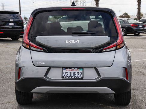 Used 2023 Kia Soul LX w/ Option Group 015 FWD image 8
