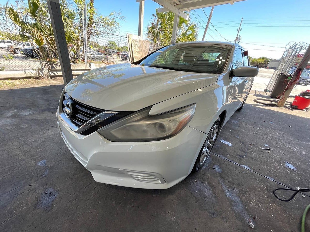 Used 2017 Nissan Altima 2.5 S w/ Power Driver Seat Package FWD image 13