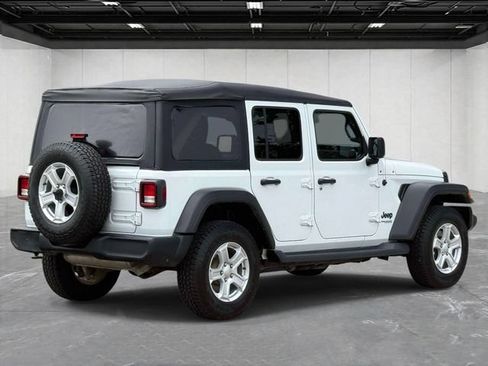 Used 2022 Jeep Wrangler Unlimited Sport AWD/4WD image 5