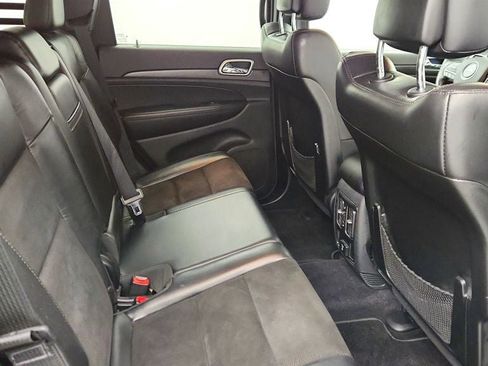 Used 2018 Jeep Grand Cherokee Altitude image 22