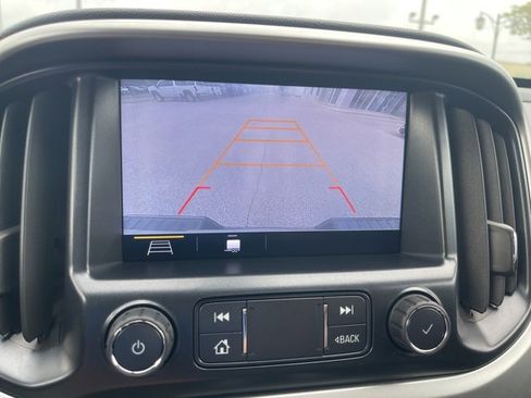 Used 2019 Chevrolet Colorado ZR2 image 31