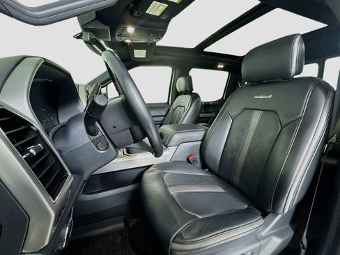 Used 2022 Ford F350 Platinum image 8