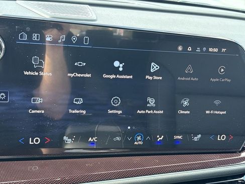 New 2026 Chevrolet Traverse Z71 w/ Enhanced Driving Package AWD/4WD image 36