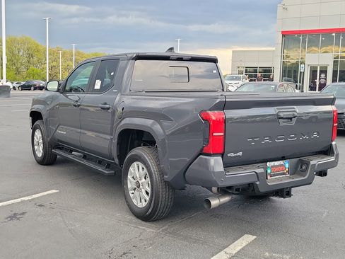 New 2026 Toyota Tacoma SR5 AWD/4WD image 4