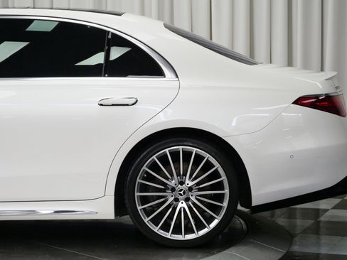 Used 2023 Mercedes-Benz S 580 4MATIC Sedan image 11
