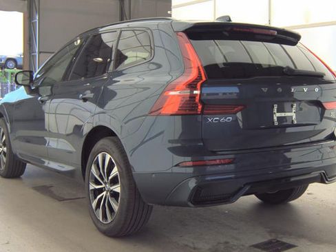 Used 2025 Volvo XC60 B5 Plus w/ Protection Package Premier AWD/4WD image 4