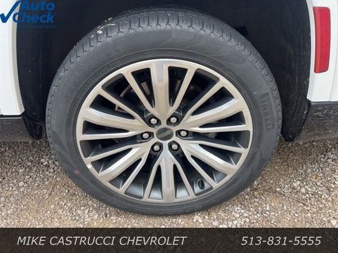 Used 2024 Jeep Grand Wagoneer L Series III image 5