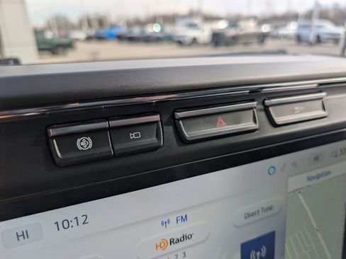 Used 2023 Ford F350 Lariat w/ Chrome Package image 42