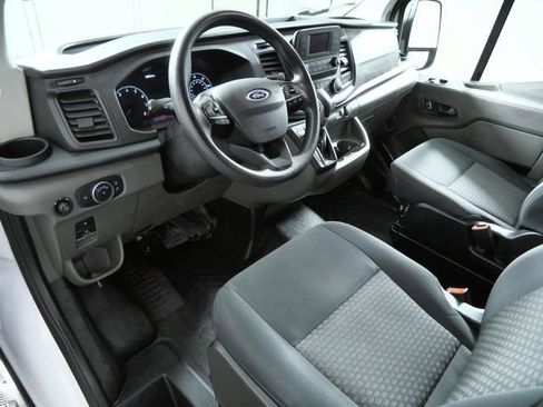 Certified 2024 Ford Transit 250 Low Roof AWD w/ Exterior Upgrade Package image 4