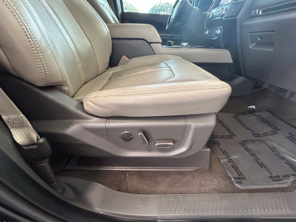 Used 2021 Ford Expedition Limited RWD image 26