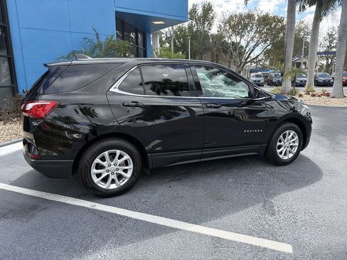 Used 2020 Chevrolet Equinox LT w/ Driver Convenience Package image 8