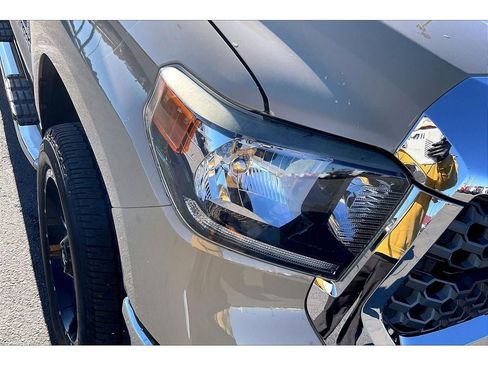 Used 2019 Toyota Tundra SR5 image 30