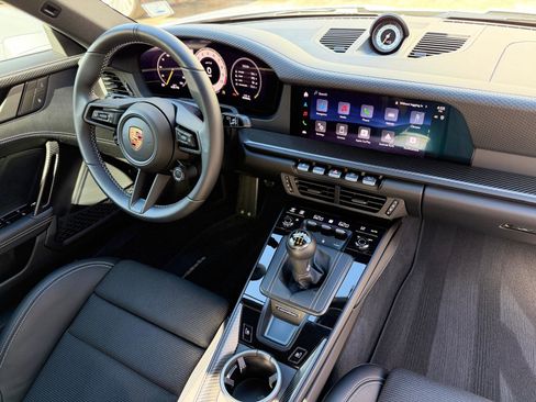 Used 2026 Porsche 911 GT3 RWD image 52