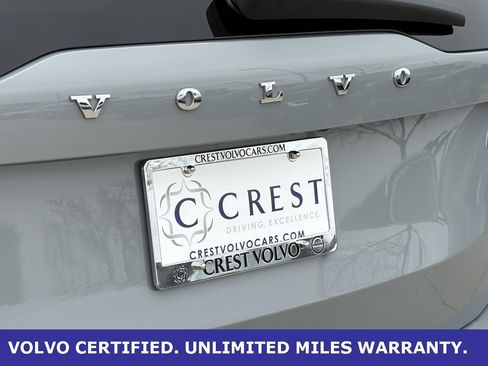 Certified 2025 Volvo XC90 B6 Plus image 8