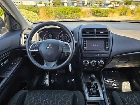 Used 2024 Mitsubishi Outlander Sport ES AWD/4WD image 22