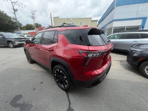 Used 2025 Chevrolet Equinox RS w/ Convenience Package III AWD/4WD image 3