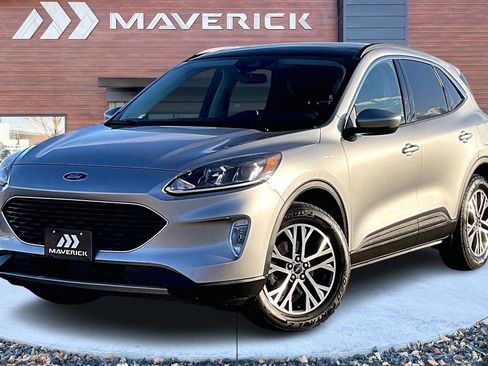 Used 2021 Ford Escape SEL image 3