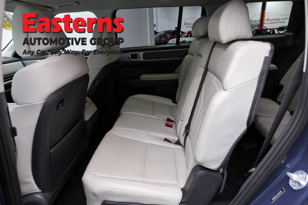 Used 2025 Hyundai Santa Fe SEL AWD/4WD image 23