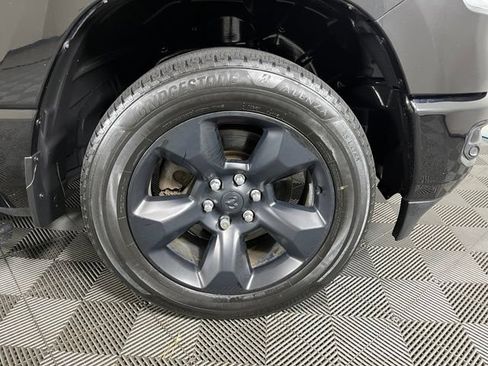 Used 2019 RAM 1500 Big Horn AWD/4WD image 9