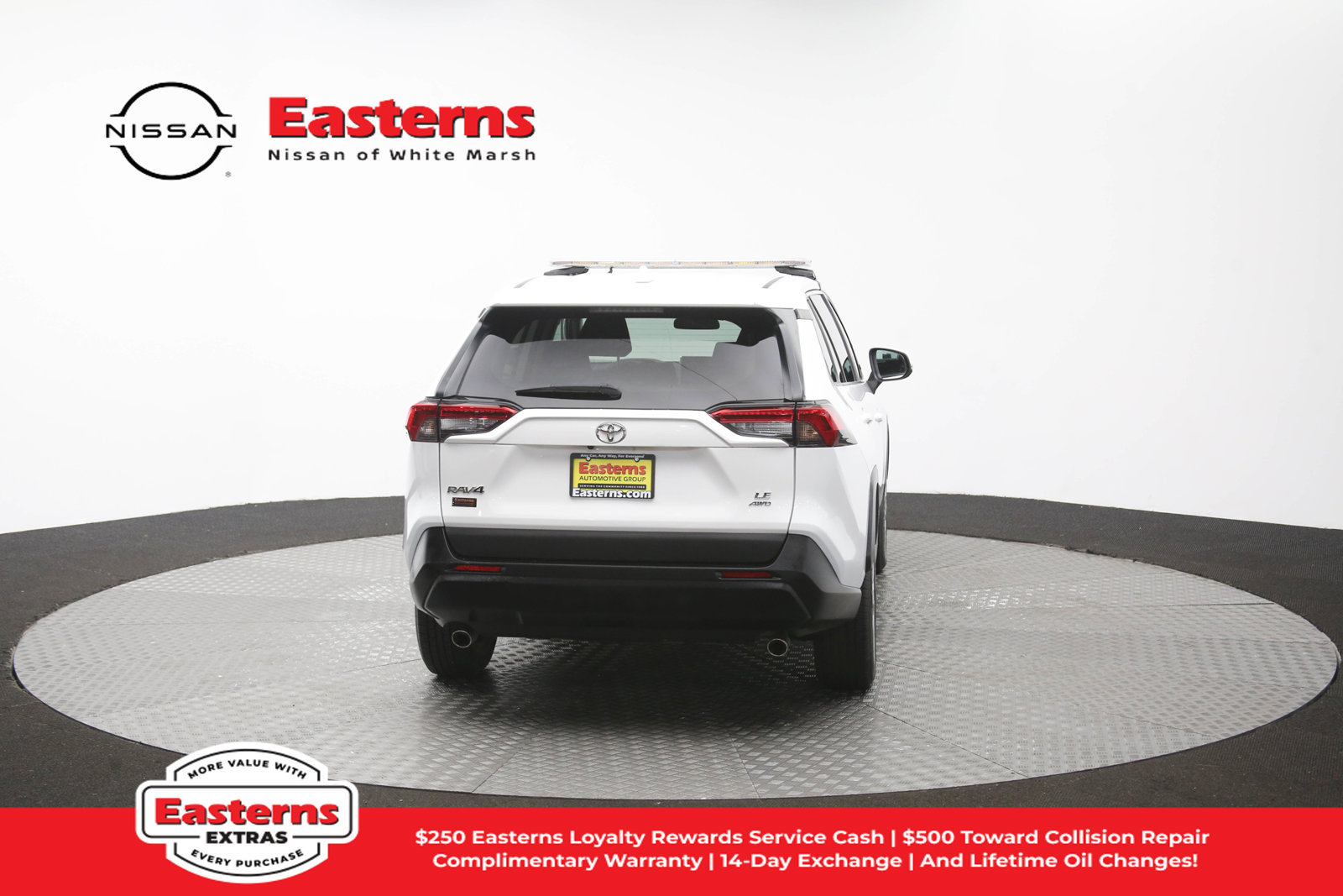 Used 2023 Toyota RAV4 LE AWD/4WD image 37