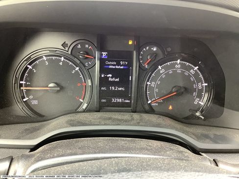 Used 2023 Toyota 4Runner SR5 Premium w/ Moonroof Package RWD image 8