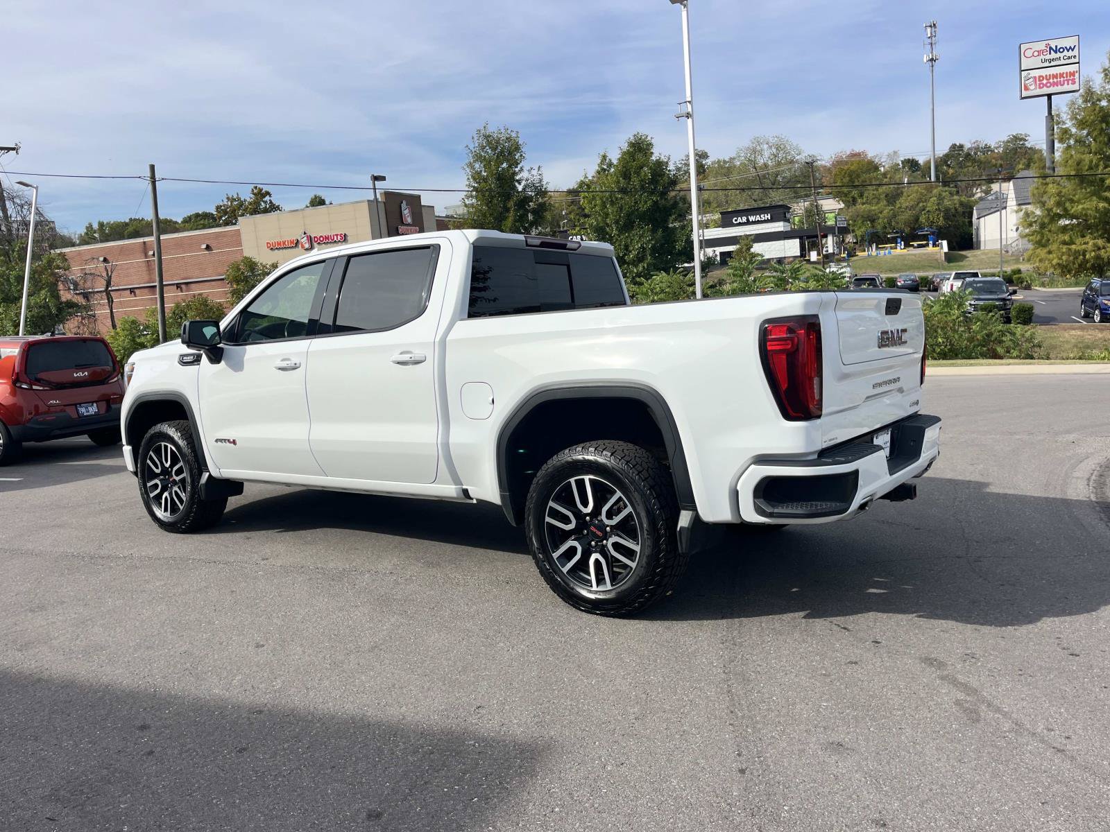 Used 2021 GMC Sierra 1500 AT4 w/ AT4 Premium Package AWD/4WD image 6