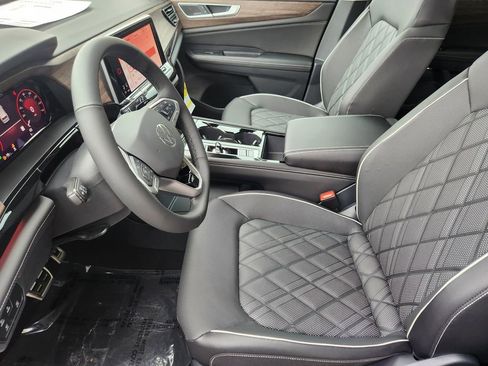 New 2026 Volkswagen Atlas SEL Premium R-Line AWD/4WD image 4