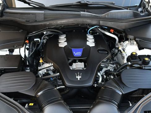 Used 2022 Maserati Levante Modena AWD/4WD image 82