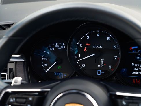 Used 2022 Porsche Macan GTS image 19