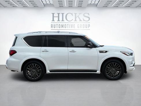 Used 2023 INFINITI QX80 Premium Select w/ Cargo Package RWD image 4