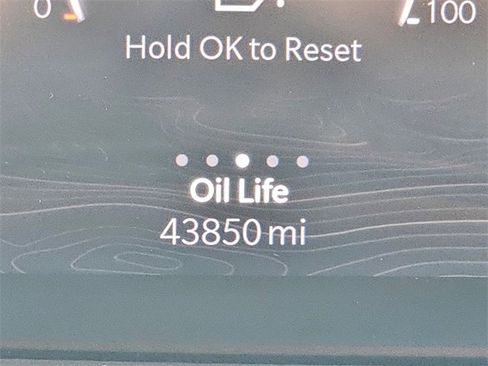 Used 2023 Jeep Grand Cherokee L Laredo image 19