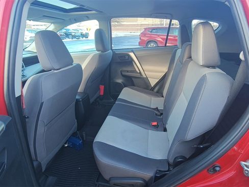 Used 2013 Toyota RAV4 XLE image 27