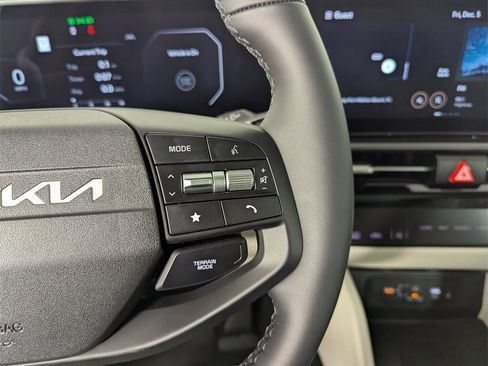 New 2026 Kia Sportage SX image 23