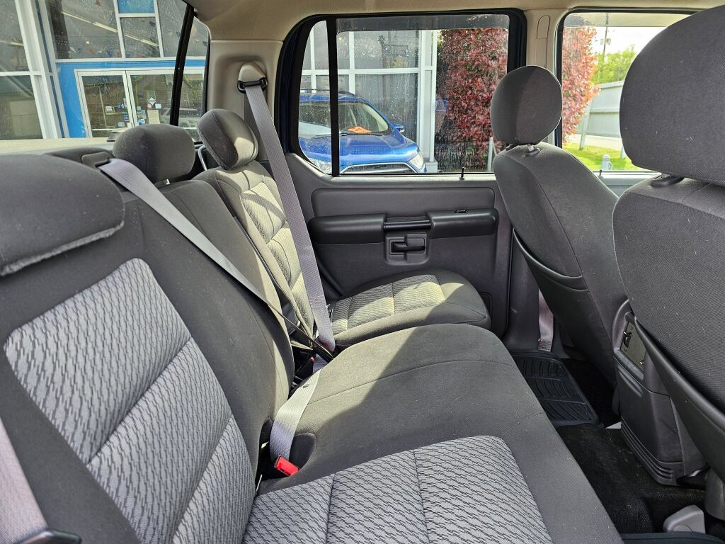 Used 2004 Ford Explorer Sport Trac XLS AWD/4WD image 15