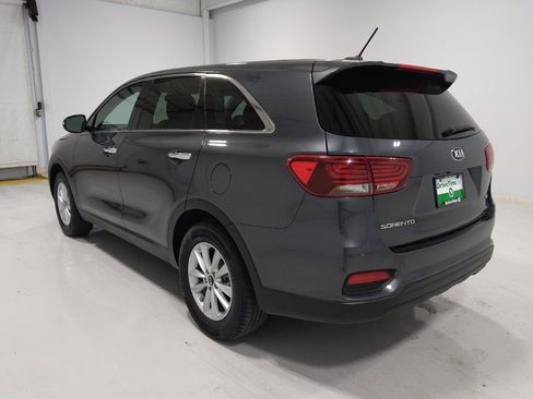 Used 2020 Kia Sorento LX FWD image 5