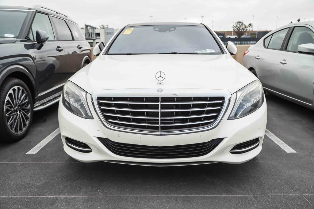 Used 2017 Mercedes-Benz S 550 Sedan image 2