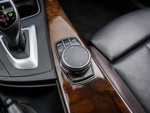 Used 2018 BMW 330i xDrive Sedan w/ Premium Package image 32