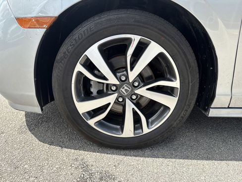 Used 2023 Honda Odyssey Touring image 10