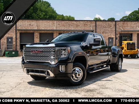 Used 2020 GMC Sierra 3500 Denali w/ Denali Ultimate Package AWD/4WD image 1