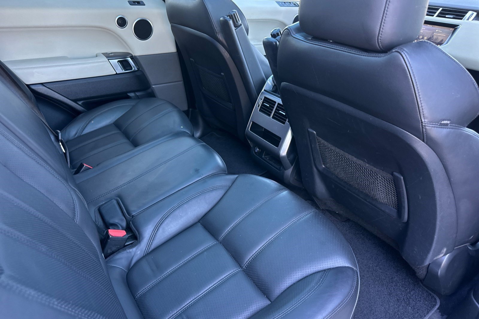 Used 2017 Land Rover Range Rover Sport HSE AWD/4WD image 31